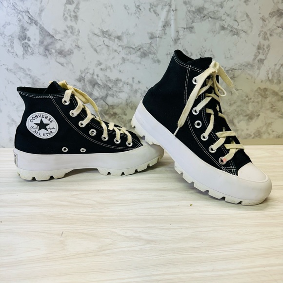 Converse Chuck Taylor All Star High Lugged Black Women’s Size US 7-565901C - Picture 4 of 7